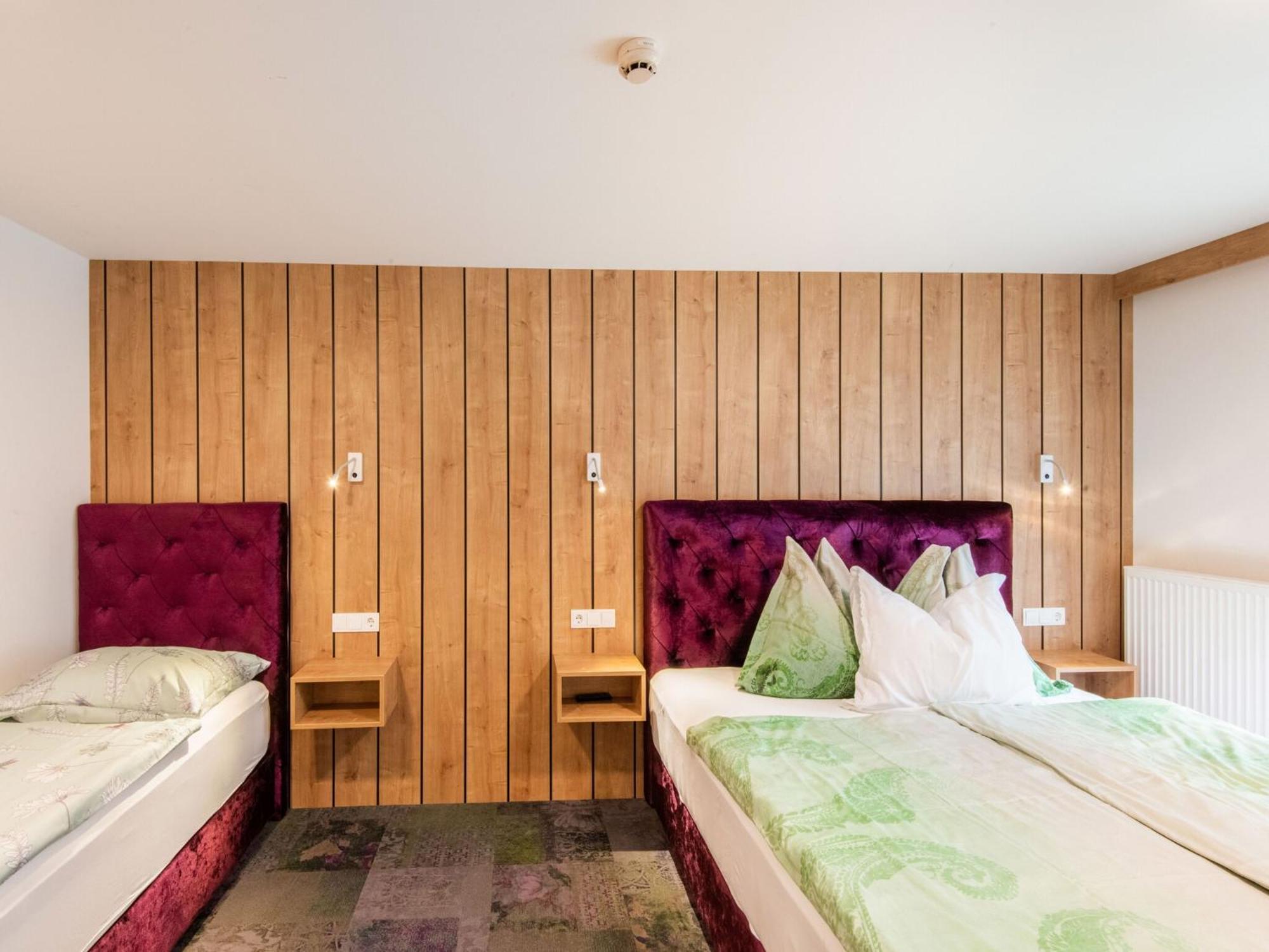 Lovely With Sauna Storage Pool Terrace *