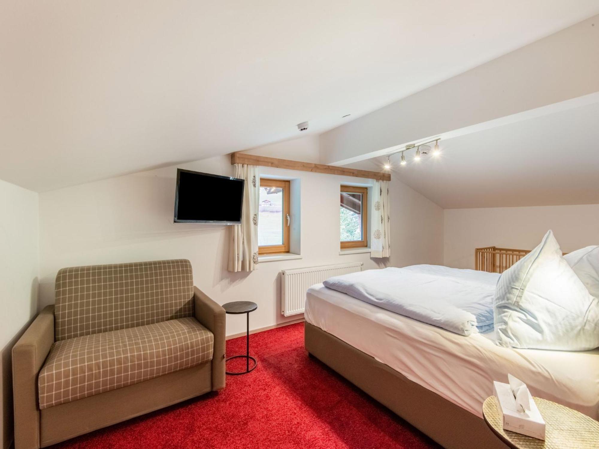 Lovely With Sauna Storage Pool Terrace * Wald im Pinzgau