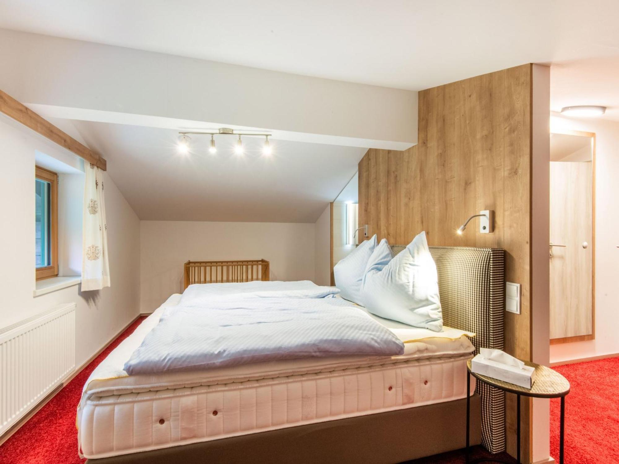 Lovely With Sauna Storage Pool Terrace Apartment