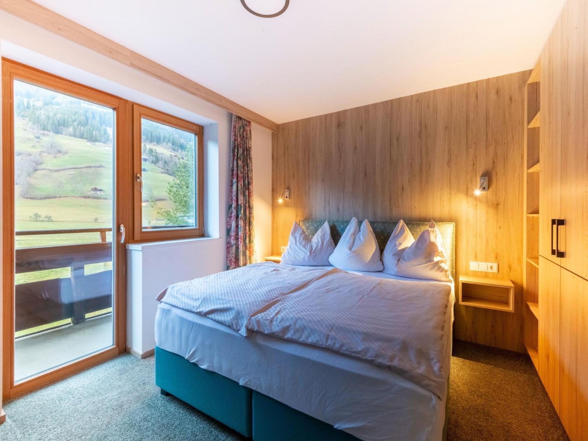 Lovely With Sauna Storage Pool Terrace Apartment Wald im Pinzgau