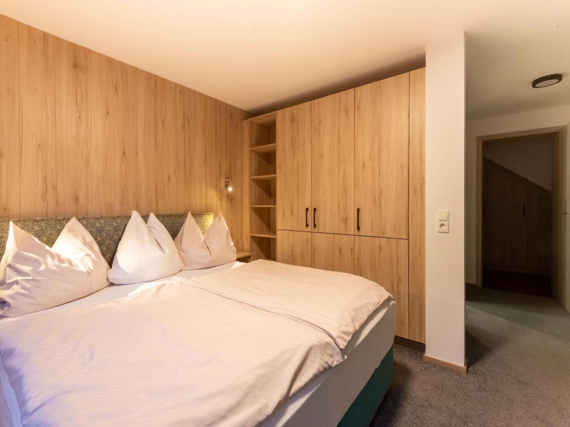 Apartment Lovely With Sauna Storage Pool Terrace *