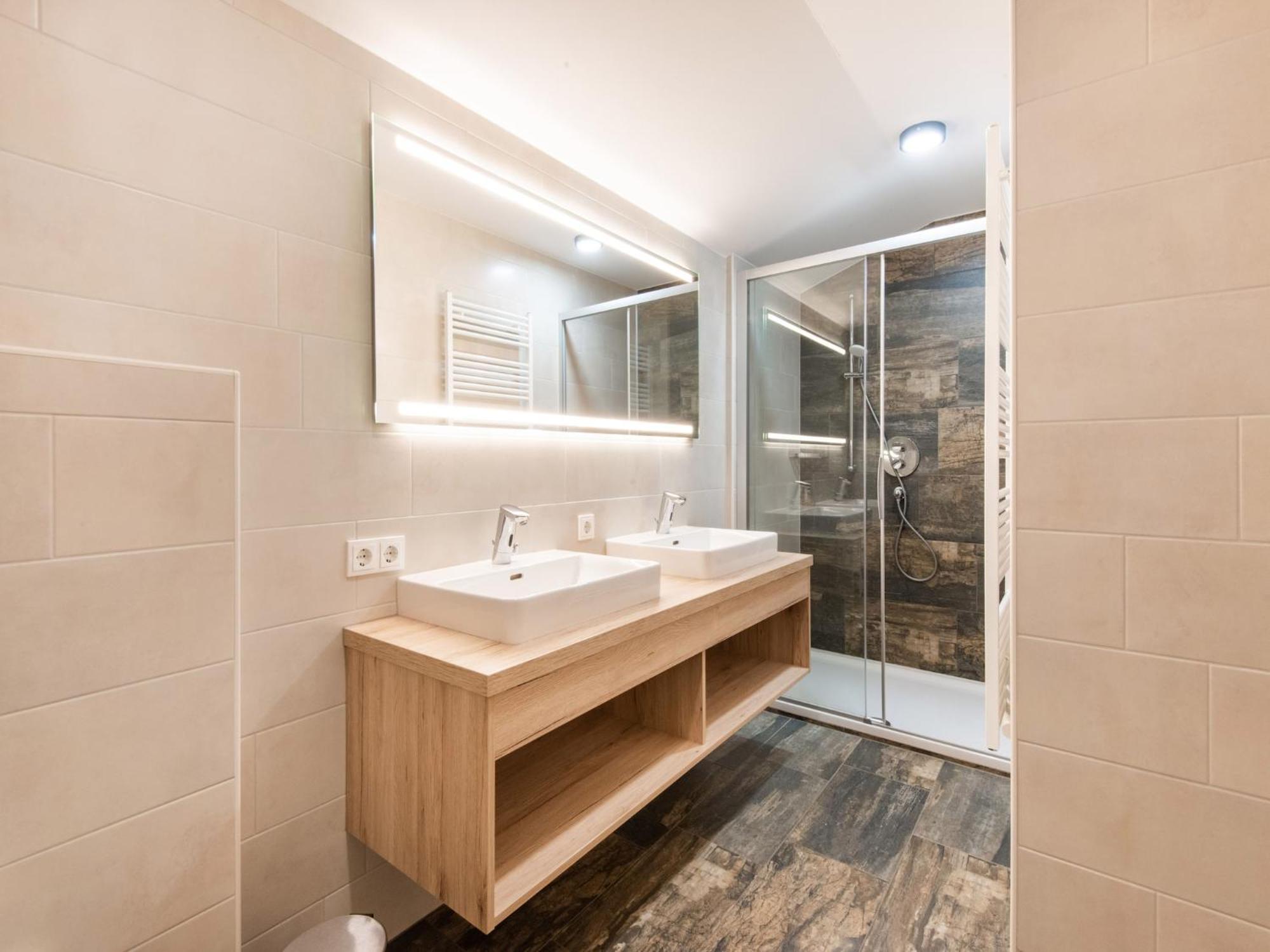 Appartement Lovely With Sauna Storage Pool Terrace *